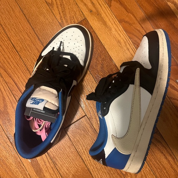 Travis Scott fragment lows - Picture 2 of 2